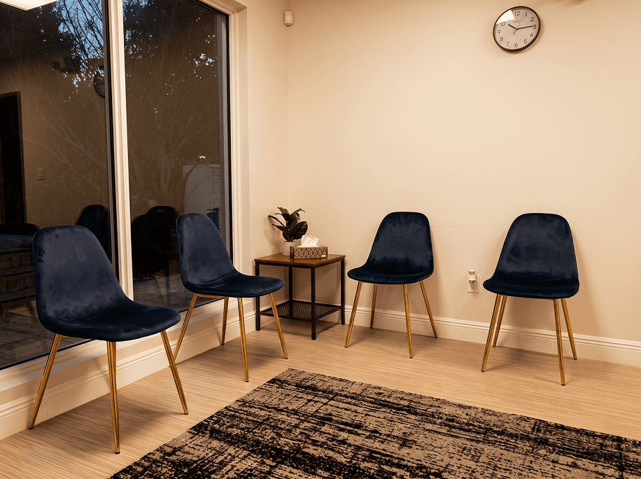 Align the Spine waiting area seating